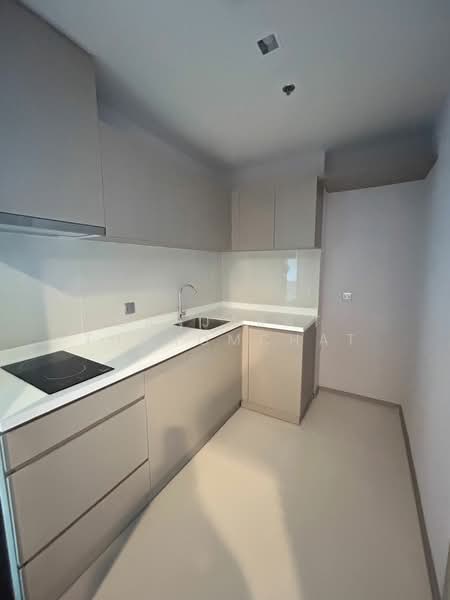 Life Ladprao, Bangkok, 992 Ladprao Road, Jom Phon, Chatuchak, Bangkok, 1 Bedroom, 35 sqm, Condo For Sale, by Banjarat Thanomchat, 500174529 - DDproperty.com