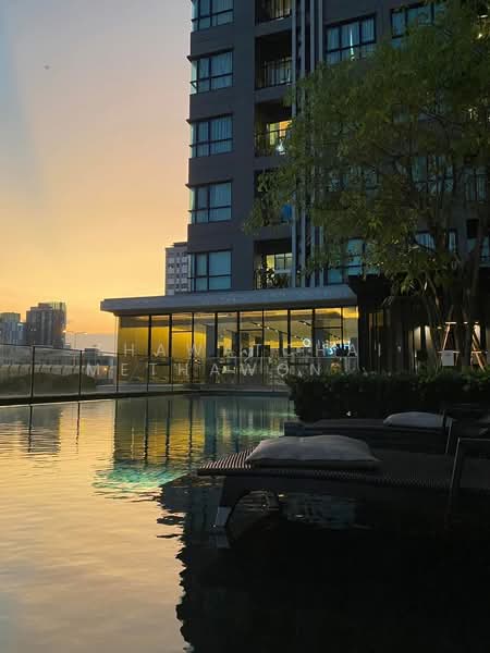 The Base Park East Sukhumvit 77, Bangkok, 99 Soi Pridi Banomyong 2, Phra Kanong Nua, Watthana, Bangkok, 1 Bedroom, 30 sqm, Condo For Sale, by Thawatchai Methawongworakul, 500174575 - DDproperty.com