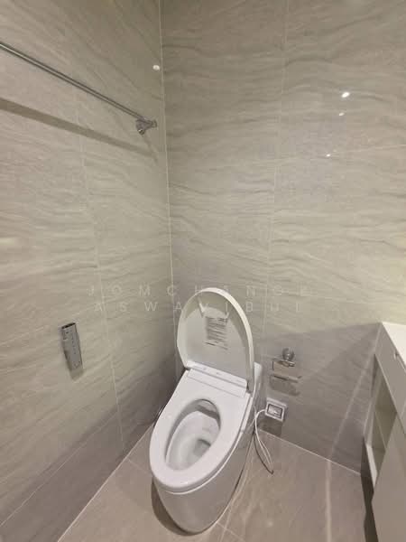 Muniq Langsuan, Bangkok, Soi Tonson, Lumphini, Pathum Wan, Bangkok, 1 Bedroom, 58 sqm, Condo For Sale, by Jomchanok Aswavibul, 500174601 - DDproperty.com