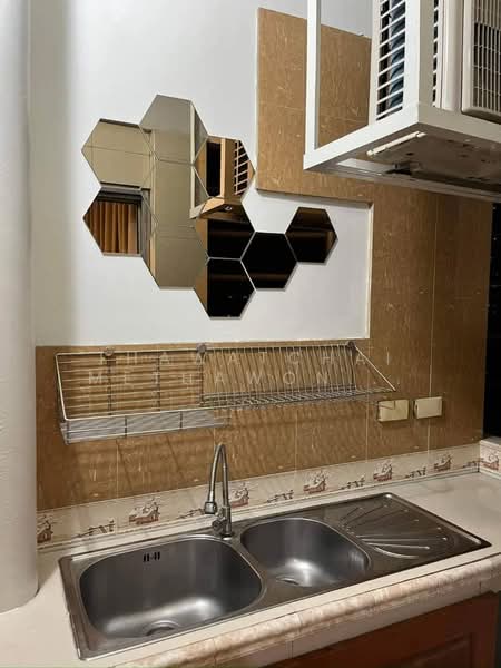 St Louis Grand Terrace, Bangkok, Soi Sathon 11 S Sathon Rd, Yan Nawa, Sathon, Bangkok, 1 Bedroom, 47 sqm, Condo For Sale, by Thawatchai Methawongworakul, 500174604 - DDproperty.com