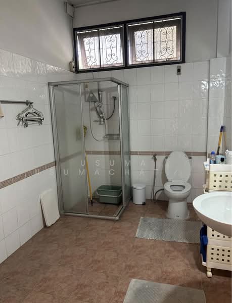 บ้านพร้อมที่ดิน ลาดพร้าว126 ที่ดินขนาด 241ตร. วา, Bangkok, Phlapphla, Wang Thonglang, Bangkok, 5 Bedrooms, 400 sqm, Single Detached House For Sale, by Usuma Usumachat, 500174627 - DDproperty.com