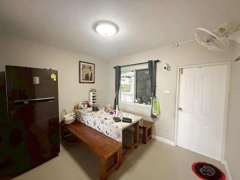 บ้านในโครงการ ให้เช่า – ใกล้ตลาดเจริญเจริญ เพียง 10 นาที ค่าเช่า 20,000 บาท / เดือน รหัสทรัพย์ : No., Chiang Mai, San Kamphaeng, San Kamphaeng, Chiang Mai, 4 Bedrooms, 150 sqm, Single Detached House For Rent, by Rutchaporn Tunsiri, 500174629 - DDproperty.com