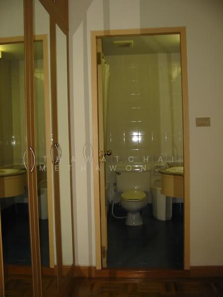 Sathorn Gardens, Bangkok, 39 South Sathorn Road, Thung Maha Mek, Sathon, Bangkok, 2 Bedrooms, 92 sqm, Condo For Sale, by Thawatchai Methawongworakul, 500174643 - DDproperty.com