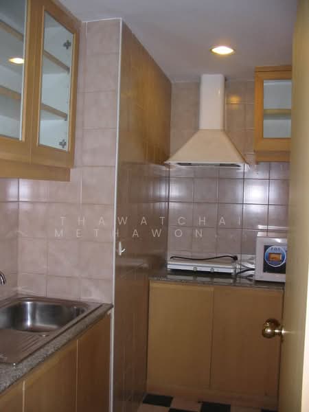 Sathorn Gardens, Bangkok, 39 South Sathorn Road, Thung Maha Mek, Sathon, Bangkok, 2 Bedrooms, 92 sqm, Condo For Sale, by Thawatchai Methawongworakul, 500174643 - DDproperty.com