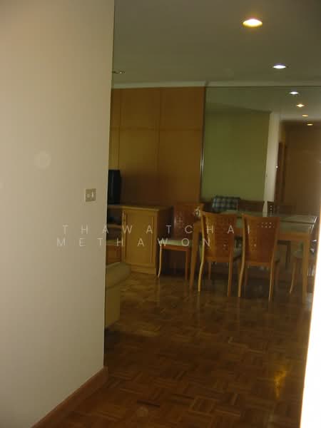 Sathorn Gardens, Bangkok, 39 South Sathorn Road, Thung Maha Mek, Sathon, Bangkok, 2 Bedrooms, 92 sqm, Condo For Sale, by Thawatchai Methawongworakul, 500174643 - DDproperty.com