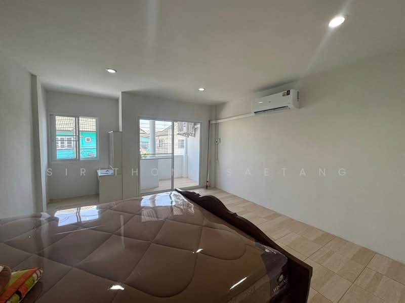 Phanason Villa 10, Bangkok, Soi Sukhumvit 77, Prawet, Prawet, Bangkok, 3 Bedrooms, 250 sqm, Townhouse For Sale, by Sirithong Saetang, 500174646 - DDproperty.com