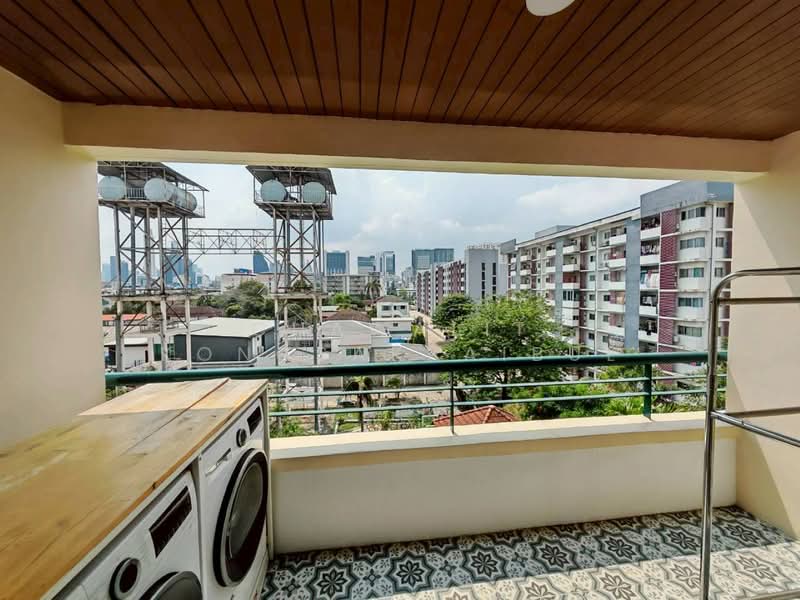 Varasupha Executive Place Phaholyothin1, Bangkok, Phaholyothin, Samsen Nai, Phaya Thai, Bangkok, 2 Bedrooms, 124 sqm, Condo For Sale, by CHAWALIT KONGSAKPAIBUL, 500174668 - DDproperty.com