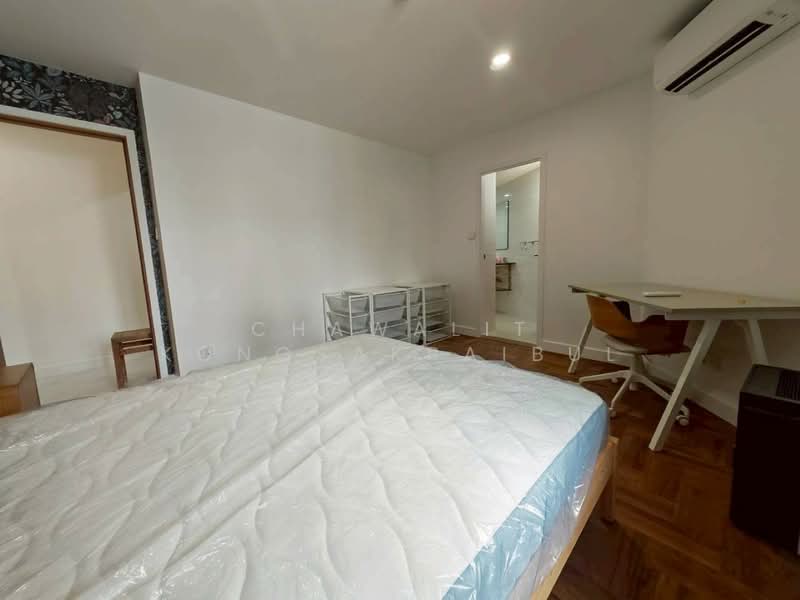 Varasupha Executive Place Phaholyothin1, Bangkok, Phaholyothin, Samsen Nai, Phaya Thai, Bangkok, 2 Bedrooms, 124 sqm, Condo For Sale, by CHAWALIT KONGSAKPAIBUL, 500174668 - DDproperty.com