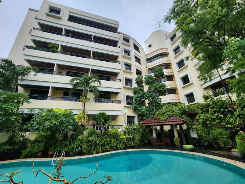 Varasupha Executive Place Phaholyothin1, Bangkok, Phaholyothin, Samsen Nai, Phaya Thai, Bangkok, 2 Bedrooms, 124 sqm, Condo For Sale, by CHAWALIT KONGSAKPAIBUL, 500174668 - DDproperty.com