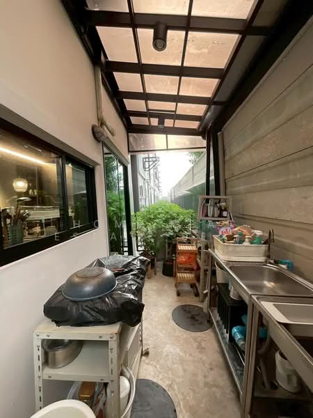 Baan Klang Muang Srinakarin – Onnut, Bangkok, 174 Soi On Nut 70/1, Prawet, Prawet, Bangkok, 3 Bedrooms, 145 sqm, Townhouse For Sale, by HOME Real Estate Service, 500174672 - DDproperty.com