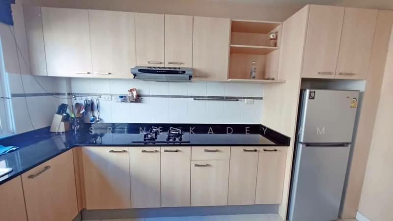 The Meadows, Chon Buri (Pattaya), Bang Lamung, Bang Lamung (Pattaya), Chon Buri (Pattaya), 3 Bedrooms, 128 sqm, Townhouse For Sale, by Nisrine Kadeyyam, 500174673 - DDproperty.com