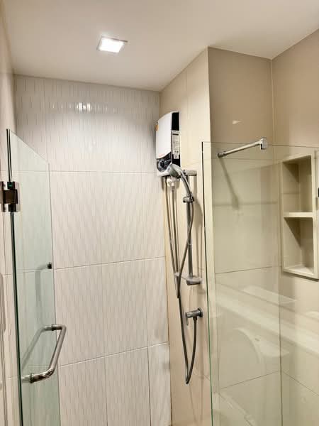 Life Asoke-Rama 9, Bangkok, 626 Asoke-Dindaeng Road, Makkasan, Ratchathewi, Bangkok, 1 Bedroom, 28 sqm, Condo For Rent, by Walapa Jidbumrungsakun, 500174696 - DDproperty.com