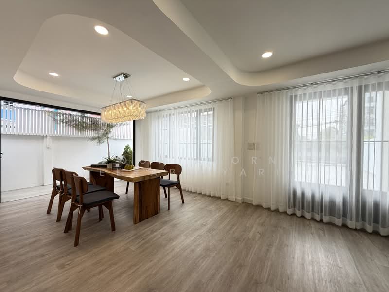 บ้านเดี่ยวตกแต่งสไตล์ Cozy ซอยอ่อนนุช 44, Bangkok, Suan Luang, Suan Luang, Bangkok, 4 Bedrooms, 250 sqm, Single Detached House For Sale, by Poonyaporn Veerabulyarit, 500174697 - DDproperty.com