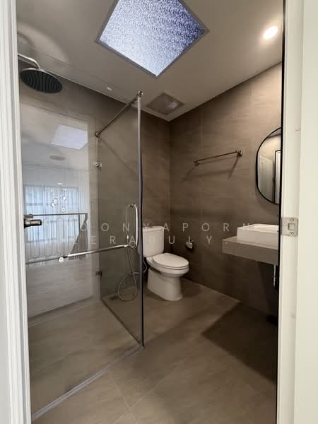 บ้านเดี่ยวตกแต่งสไตล์ Cozy ซอยอ่อนนุช 44, Bangkok, Suan Luang, Suan Luang, Bangkok, 4 Bedrooms, 250 sqm, Single Detached House For Sale, by Poonyaporn Veerabulyarit, 500174697 - DDproperty.com