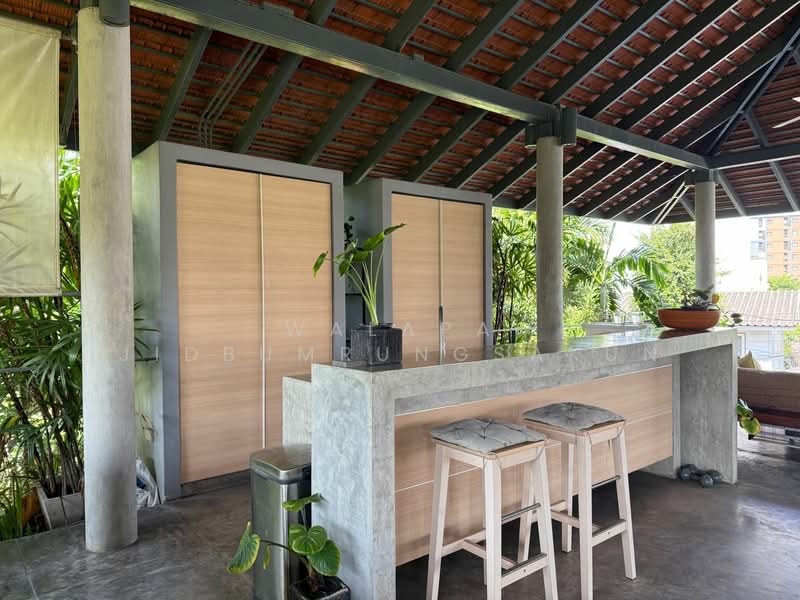 2-BR House, Bangkok, Jom Phon, Chatuchak, Bangkok, 2 Bedrooms, 502 sqm, Single Detached House For Sale, by Walapa Jidbumrungsakun, 500174707 - DDproperty.com