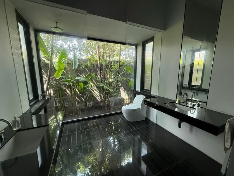 2-BR House, Bangkok, Jom Phon, Chatuchak, Bangkok, 2 Bedrooms, 502 sqm, Single Detached House For Sale, by Walapa Jidbumrungsakun, 500174707 - DDproperty.com