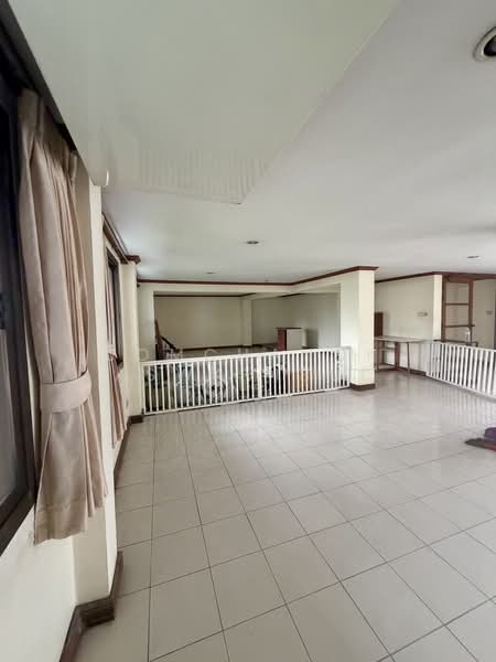 Townhome Sukhumvit 39 900m from BTS Prompong, Bangkok, Sukhumvit 39, Khlongtoei Nua, Watthana, Bangkok, 8 Bedrooms, 800 sqm, Townhouse For Rent, by Jomchanok Aswavibul, 500174751 - DDproperty.com