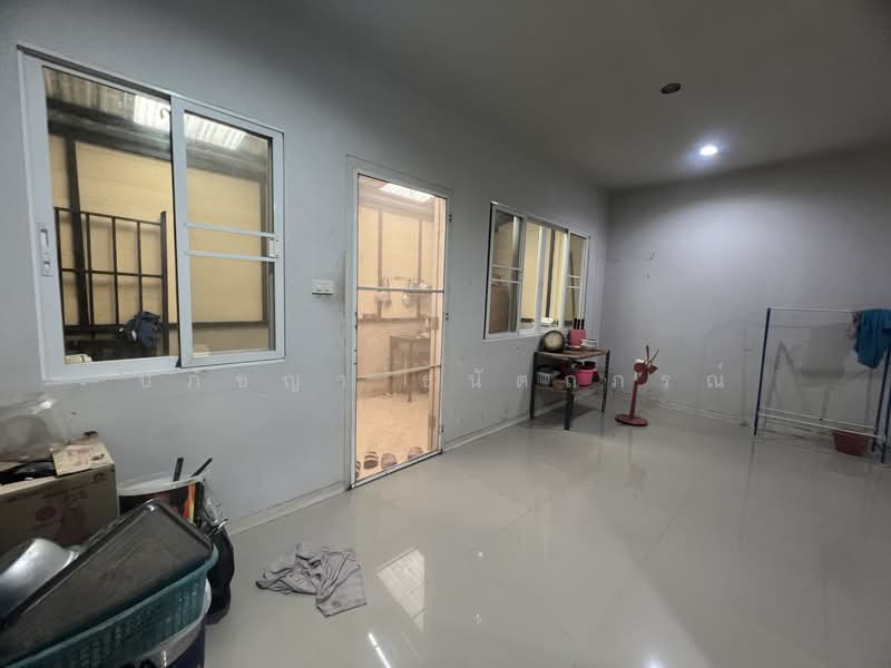 พิศาล, Samut Prakan, วัดศรีวารีน้อย, Srisa Chorakhe Yai, Bang Sao Thong, Samut Prakan, 3 Bedrooms, 120 sqm, Townhouse For Sale, by ปภัชญา ธนัตถ์ภรณ์, 500174756 - DDproperty.com