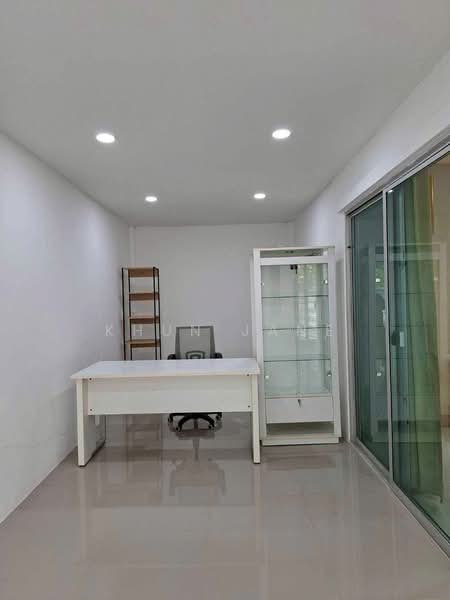 Pruksa Puri Kingkaew 37, Samut Prakan, King Kaew Road, Rachathewa, Bang Plee, Samut Prakan, 3 Bedrooms, 232 sqm, Single Detached House For Rent, by Khun Jane, 500174787 - DDproperty.com