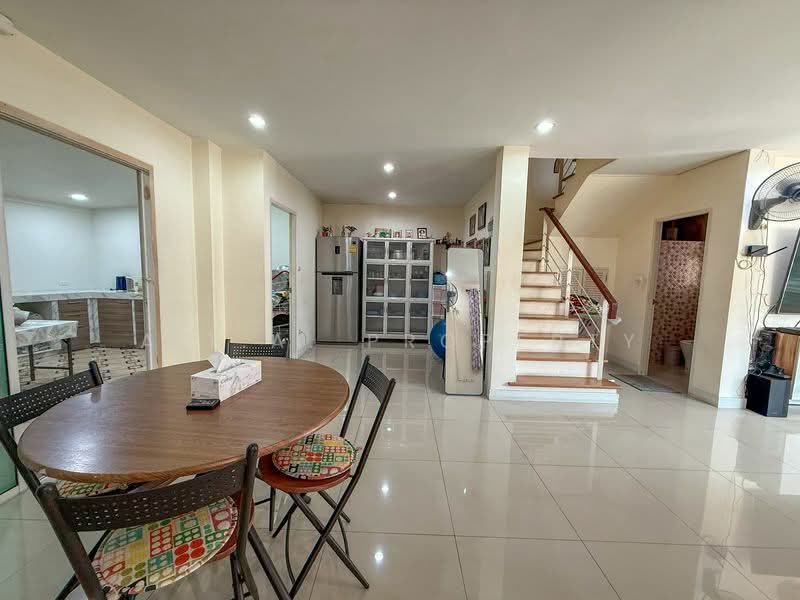 เดอะเซ็นทรัล 2 ชากค้อ ศรีราชา, Chon Buri (Pattaya), Surasak, Si Racha, Chon Buri (Pattaya), 3 Bedrooms, 120 sqm, Townhouse For Sale, by A.T.A. Property, 500174788 - DDproperty.com