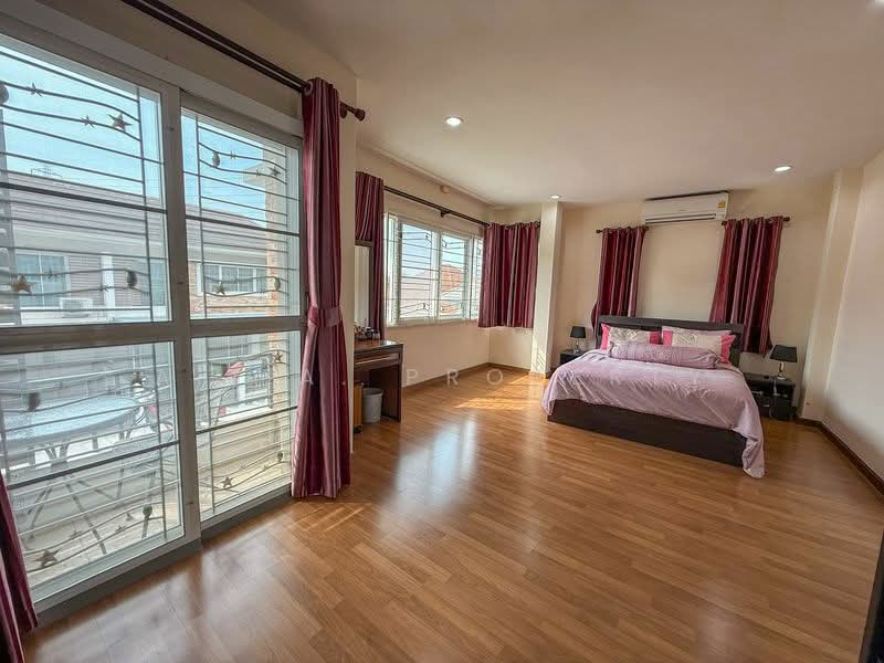 เดอะเซ็นทรัล 2 ชากค้อ ศรีราชา, Chon Buri (Pattaya), Surasak, Si Racha, Chon Buri (Pattaya), 3 Bedrooms, 120 sqm, Townhouse For Sale, by A.T.A. Property, 500174788 - DDproperty.com