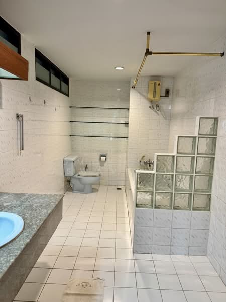 Townhome Thonglor soi 7 950m from BTS Thonglor, Bangkok, thonglor soi 7, Khlong Tan Nua, Watthana, Bangkok, 6 Bedrooms, 450 sqm, Townhouse For Rent, by Jomchanok Aswavibul, 500174796 - DDproperty.com