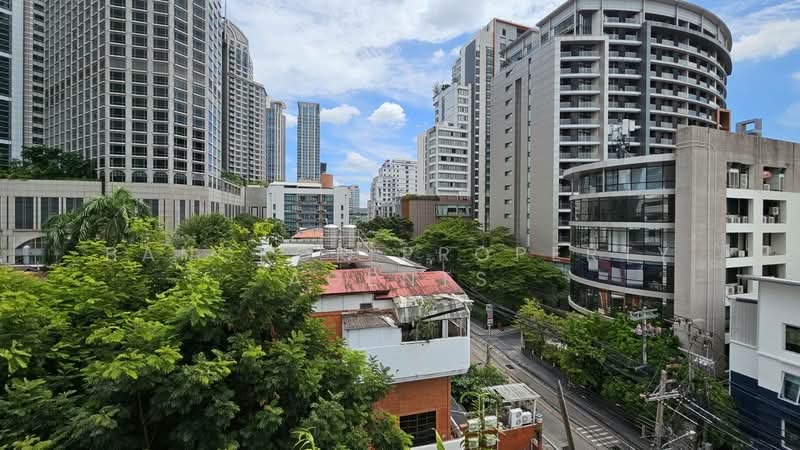 ให้เช่า - Ruamrudee Penthouse : ร่วมฤดีเพนท์เฮ้าส์, กรุงเทพ