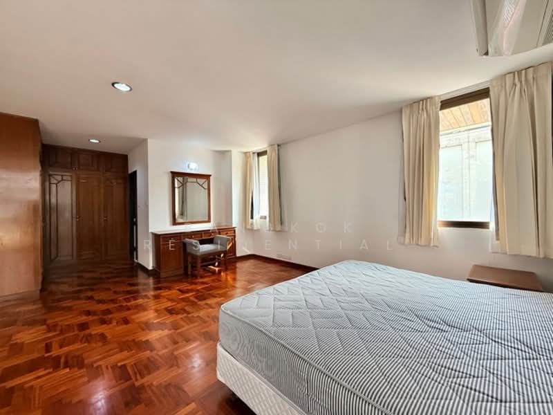 Sriratana Mansion 1, Bangkok, 7 Soi Sukhumvit 12, Khlong Toei, Khlong Toei, Bangkok, 3 Bedrooms, 321 sqm, Apartment For Rent, by Bangkok Residential, 500174800 - DDproperty.com