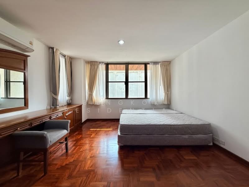 Sriratana Mansion 1, Bangkok, 7 Soi Sukhumvit 12, Khlong Toei, Khlong Toei, Bangkok, 3 Bedrooms, 321 sqm, Apartment For Rent, by Bangkok Residential, 500174800 - DDproperty.com