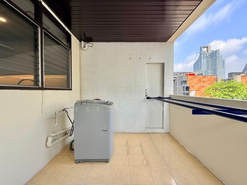 Sriratana Mansion 1, Bangkok, 7 Soi Sukhumvit 12, Khlong Toei, Khlong Toei, Bangkok, 3 Bedrooms, 321 sqm, Apartment For Rent, by Bangkok Residential, 500174800 - DDproperty.com