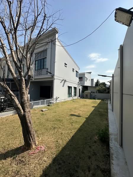 Siri Place Pattanakarn : สิริ เพลส พัฒนาการ, กรุงเทพ, 207 ซอย เฉลิมพระเกียรติ ร. 9, ดอกไม้, ประเวศ, กรุงเทพ, 150 ตร.ม., ทาวน์เฮ้าส์ ให้เช่า, โดย นลินี จันทร์ศิริเจริญ, 500174805 - DDproperty.com