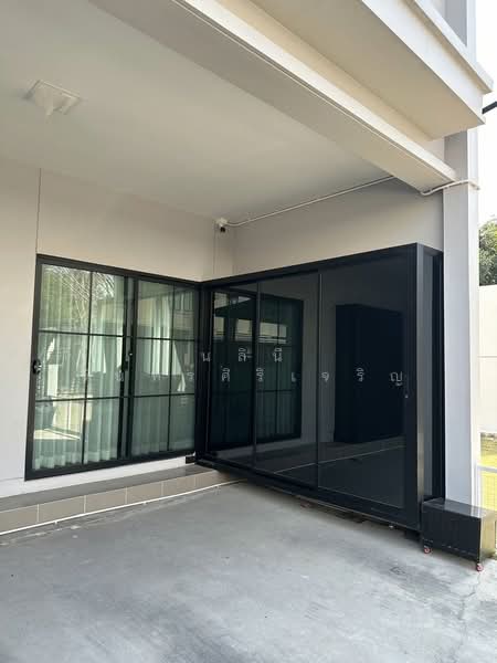 Siri Place Pattanakarn, Bangkok, 207 Soi Chaloem Prakiat Rama 9, Dok Mai, Prawet, Bangkok, 4 Bedrooms, 150 sqm, Townhouse For Rent, by Nalinee Chansiricharoen, 500174805 - DDproperty.com