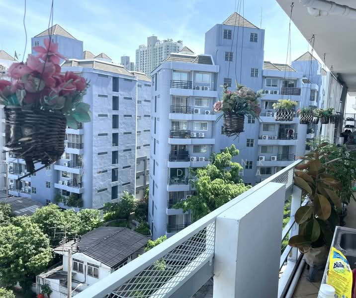 The Waterford Sukhumvit 50 : เดอะ วอเตอร์ฟอร์ด สุขุมวิท 50, กรุงเทพ, 890 ถนนสุขุมวิท 50, พระโขนง, คลองเตย, กรุงเทพ, 152 ตร.ม., คอนโด ขาย, โดย Knight Frank Chartered (Thailand) Co.,Ltd, 500174818 - DDproperty.com