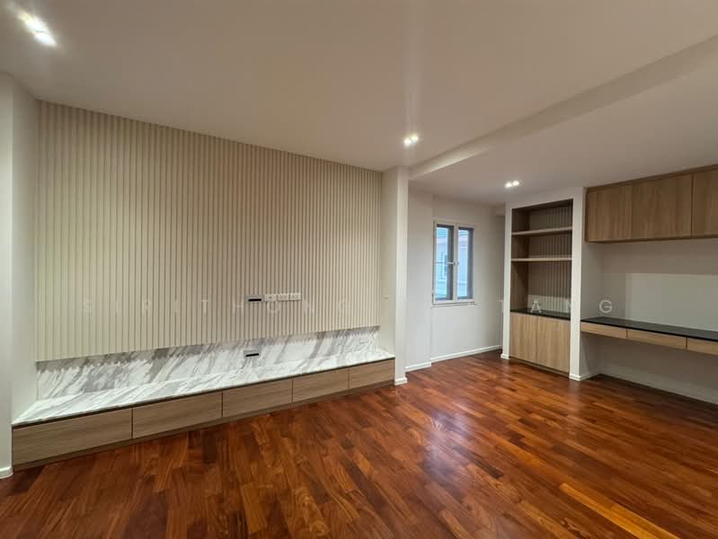 ลดาวัลย์ สุขุมวิท 103 ถนนเฉลิมพระเกียรติ ร.9 บ้านแปลงมุม 143 ตารางวา, กรุงเทพ, เฉลิมพระเกียรติ ร.9, หนองบอน, ประเวศ, กรุงเทพ, 300 ตร.ม., บ้านเดี่ยว ขาย, โดย Sirithong Saetang, 500174827 - DDproperty.com