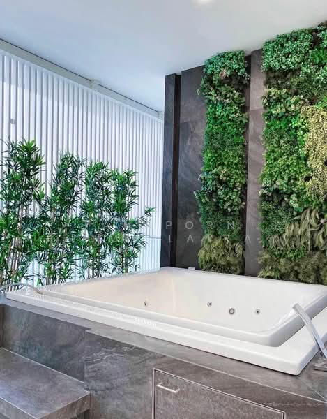 VIVE Ekkamai-Ramintra, Bangkok, Soi Yothin Phatthana 3, Nawamin, Bueng Kum, Bangkok, 4 Bedrooms, 380 sqm, Single Detached House For Rent, by Tanaporn Phumvilairak, 500174842 - DDproperty.com