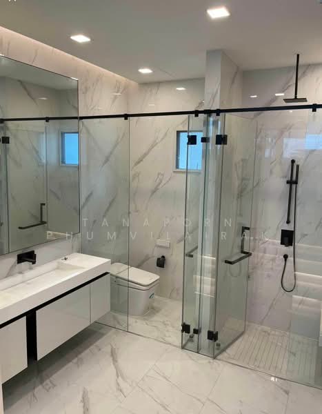 VIVE Ekkamai-Ramintra, Bangkok, Soi Yothin Phatthana 3, Nawamin, Bueng Kum, Bangkok, 4 Bedrooms, 380 sqm, Single Detached House For Rent, by Tanaporn Phumvilairak, 500174842 - DDproperty.com