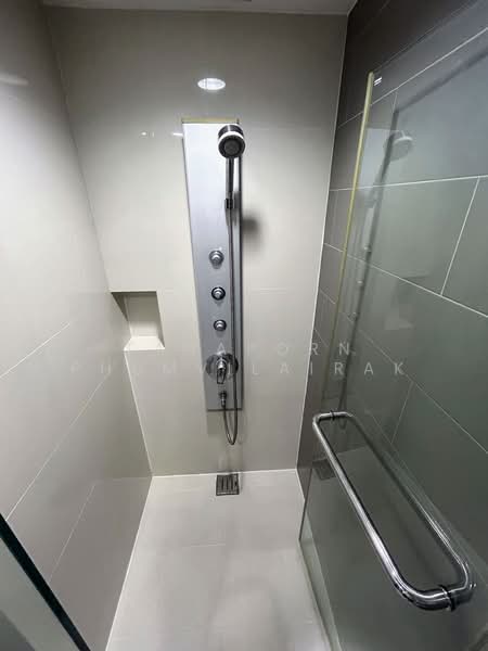 IDEO Morph 38, Bangkok, 88 Sukhumvit Road, Phra Kanong, Khlong Toei, Bangkok, 1 Bedroom, 36 sqm, Condo For Rent, by Tanaporn Phumvilairak, 500174848 - DDproperty.com