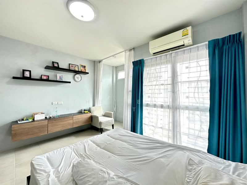 โกลเด้น ทาวน์ วังหิน - แตงอ่อน, Chon Buri (Pattaya), Surasak, Si Racha, Chon Buri (Pattaya), 2 Bedrooms, 100 sqm, Townhouse For Sale, by The Best Property ดิว, 500174853 - DDproperty.com