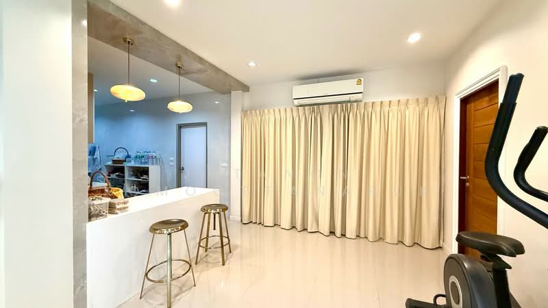 ขาย บ้านเดี่ยว 2 ชั้น หมู่บ้าน สิรินนารา อุดรธานี พื้นที่ใหญ่ ใกล้เมืองอุดร, อุดรธานี, หมูม่น, เมืองอุดรธานี, อุดรธานี, 349 ตร.ม., บ้านเดี่ยว ขาย, โดย Jutanon Komoottanaruk, 500174886 - DDproperty.com