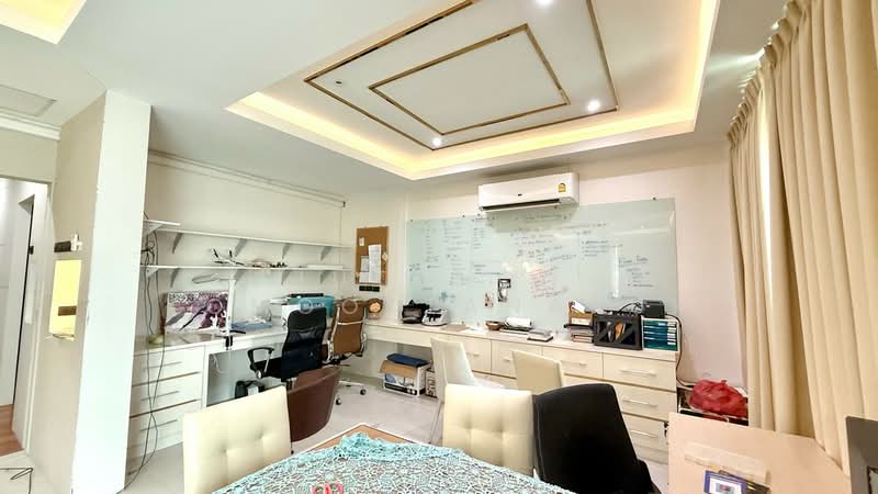 ขาย บ้านเดี่ยว 2 ชั้น หมู่บ้าน สิรินนารา อุดรธานี พื้นที่ใหญ่ ใกล้เมืองอุดร, อุดรธานี, หมูม่น, เมืองอุดรธานี, อุดรธานี, 349 ตร.ม., บ้านเดี่ยว ขาย, โดย Jutanon Komoottanaruk, 500174886 - DDproperty.com