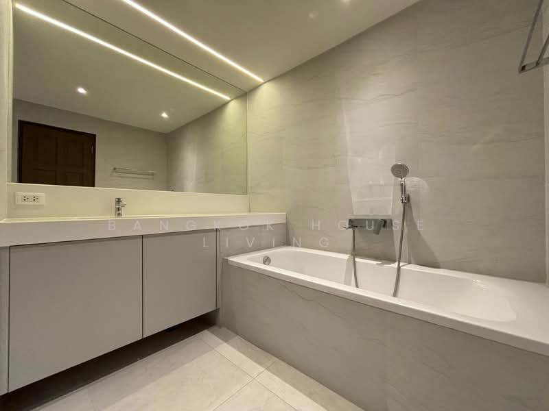 Premier Condominium, Bangkok, Sukhumvit 24 Alley, Khong Tan, Khlong Toei, Bangkok, 4 Bedrooms, 366 sqm, Condo For Rent, by Bangkok House Living, 500174889 - DDproperty.com