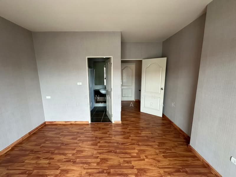 The Private Sukhumvit-Bangchak, Bangkok, 88 Sukhumvit 97/1 Alley, Bang Chak, Phra Khanong, Bangkok, 3 Bedrooms, 179 sqm, Townhouse For Sale, by Tanaporn Phumvilairak, 500174898 - DDproperty.com