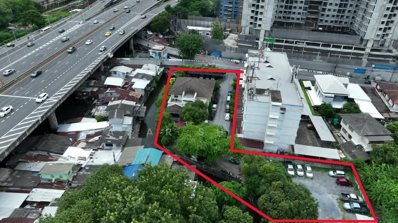 Din Daeng 3 Condominium, Bangkok, Din Daeng, Din Daeng, Bangkok, 5 Bedrooms, 2,400 sqm, Single Detached House For Sale, by Sagar Shukla, 500174908 - DDproperty.com