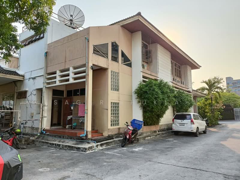 Din Daeng 3 Condominium : อาคารชุดดินแดง 3, กรุงเทพ, ดินแดง, ดินแดง, กรุงเทพ, 2,400 ตร.ม., บ้านเดี่ยว ขาย, โดย Sagar Shukla, 500174908 - DDproperty.com