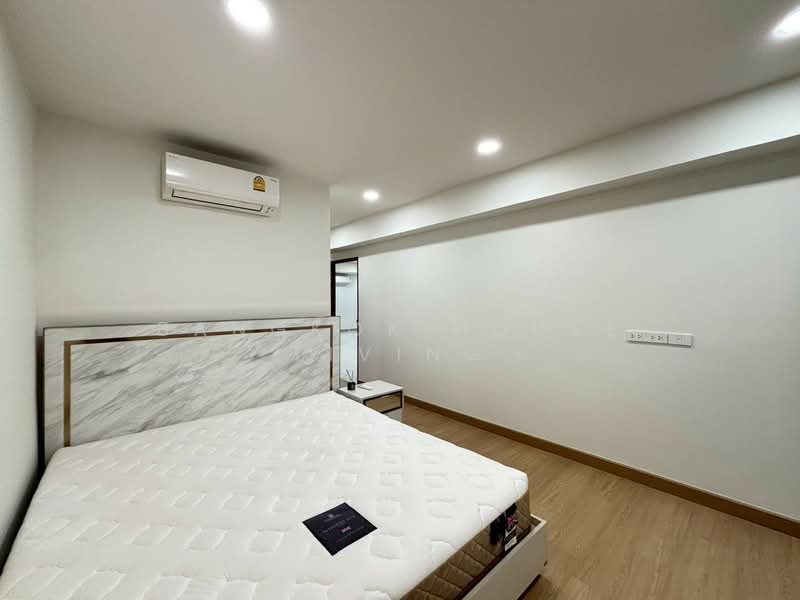 Royal Castle Sukhumvit, Bangkok, 30 Soi Sukhumvit 39, Khlongtoei Nua, Watthana, Bangkok, 3 Bedrooms, 160 sqm, Condo For Rent, by Bangkok House Living, 500174924 - DDproperty.com