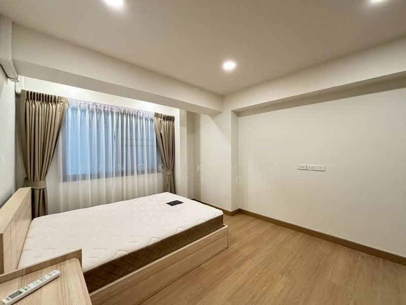 Royal Castle Sukhumvit : รอยัล คาสเซอร์ สุขุมวิท, กรุงเทพ, 30 ซอยสุขุมวิท 39, คลองเตยเหนือ, วัฒนา, กรุงเทพ, 160 ตร.ม., คอนโด ให้เช่า, โดย Bangkok House Living, 500174924 - DDproperty.com