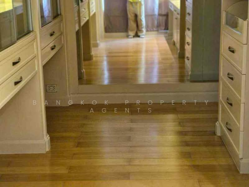 The Royal Saladaeng : เดอะ รอยัล ศาลาแดง, กรุงเทพ, 79 ศาลาแดง, สีลม, บางรัก, กรุงเทพ, 235 ตร.ม., คอนโด ให้เช่า, โดย BANGKOK PROPERTY AGENTS, 500174926 - DDproperty.com