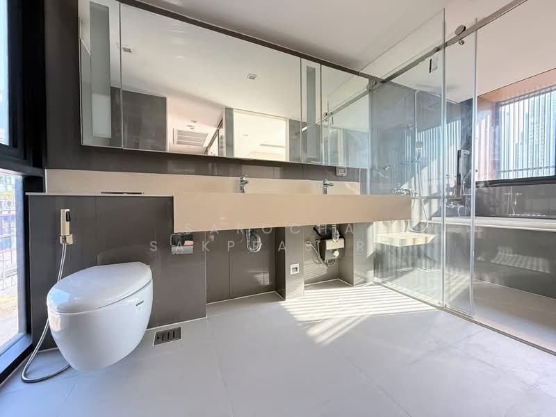 Urbitia Thonglor, Bangkok, 19 Soi Sukhumvit 36 Thonglor Road, Phra Kanong, Khlong Toei, Bangkok, 2 Bedrooms, 65 sqm, Condo For Rent, by Sarocha Sakprasart, 500174946 - DDproperty.com