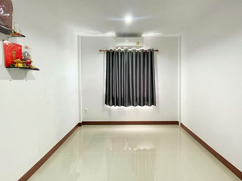 เค.ซี. คลัสเตอร์ รามอินทรา, Bangkok, Sam Wa Tawan Tok, Khlong Sam Wa, Bangkok, 3 Bedrooms, 96 sqm, Townhouse For Sale, by ชนะชาติ นนท์ตา, 500174951 - DDproperty.com