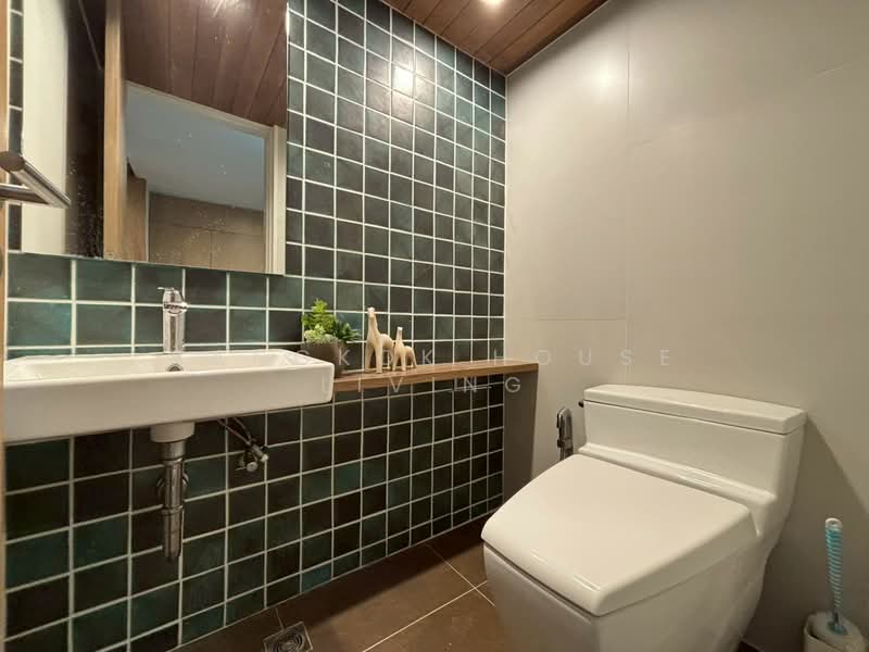 Baan Suanpetch, Bangkok, 18 Soi Sukhumvit 39, Khlong Tan Nua, Watthana, Bangkok, 3 Bedrooms, 265 sqm, Condo For Rent, by Bangkok House Living, 500174955 - DDproperty.com